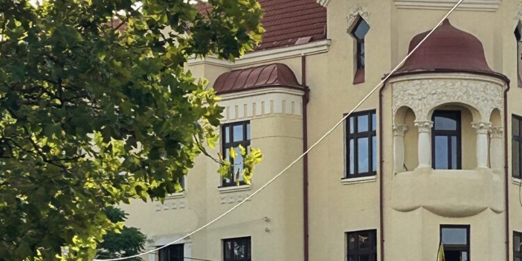 UNBR dă startul înscrierilor pentru examenul de primire în profesia de avocat