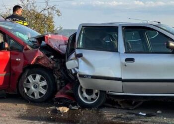 6 mașini implicate într-un accident în lanț la ieșirea din Aleșd.  7 victime la spital