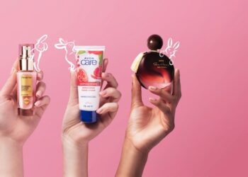 Șoc pe piața cosmeticelor:Avon își cere falimentul.Avocații susțin că există o legătură între talc și cancer, iar Avon  ar fi fabricat produse contaminate cu azbest