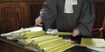 Ministerul Justiției schimbă robele grefierilor