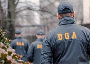 Cerea între 800 lei și 4.000 de euro pentru a angaja, pe influență, asistente în spitalul județean