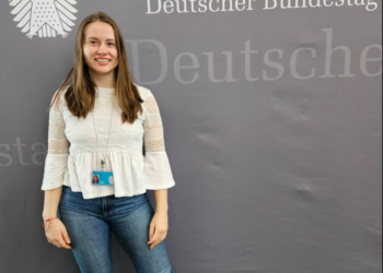 5 luni în inima Berlinului.Povestea orădencei Diana Ciocic în Bundestag-ul German