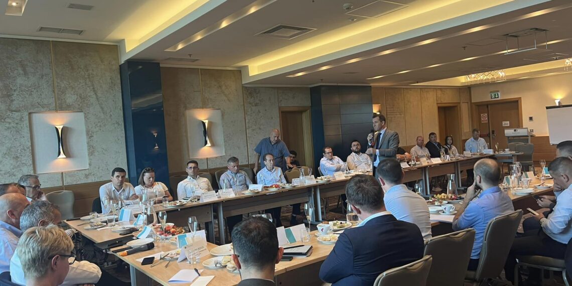 Fermierii antreprenori din Bihor și reprezentanții industriilor conexe agriculturii caută  oportunități de dezvoltare a afacerilor din agricultură