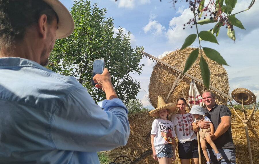 Grâu Fest, sărbătoarea organizată de celebrul designer Dorin Negrău la Husasău de Tinca