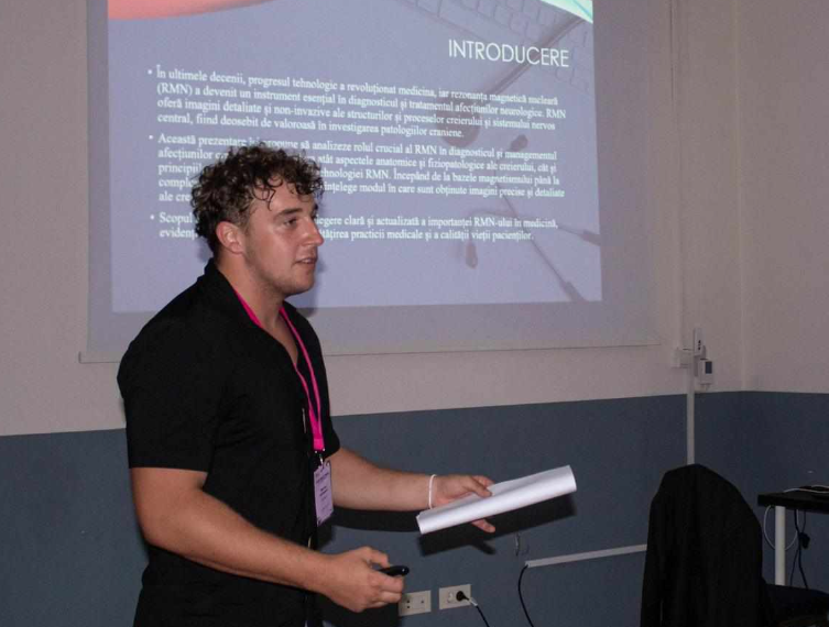 5 studenți orădeni la “Pentagonul Facultăților de Fizică”. Premii la Fizică Medicală și Biofizică