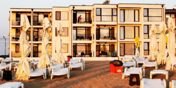 Un preot din Oradea a „uitat” să plătească sejurul petrecut pe litoral. Reprezentanții unității de cazare vor să-și recupereze paguba: postarea a devenit virală