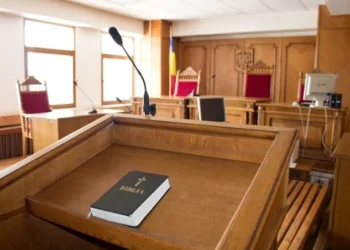 Posibilitatea instanței de a reduce, din oficiu, penalitatea ce este vădit excesivă faţă de prejudiciul ce putea fi prevăzut de părţi la încheierea contractului | Practică neunitară