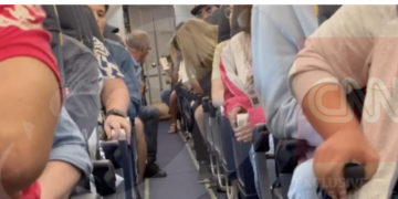 Tânăr de 35 de ani, mort în avionul Paris – Cluj. Venea acasă să anunțe că va avea un copil