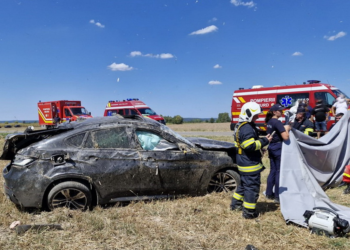 O fetiță și doi bărbați morți într-un grav accidden la Cociuba Mare. Altă fetiță dusă de SMURD