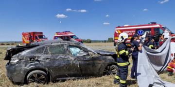 O fetiță și doi bărbați morți într-un grav accidden la Cociuba Mare. Altă fetiță dusă de SMURD