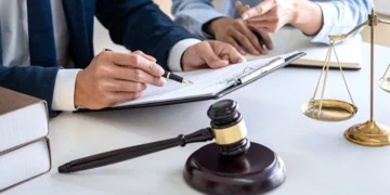 Acțiune în anulare a unui act notarial pentru lipsa discernământului, calitatea procesuală activă a moștenitorului universal/cu titlu universal