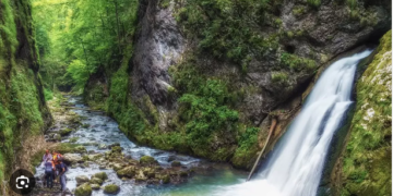 Se închide și Parcul Natural Apuseni. Lacăt și pe peșteri. Vizitarea obiectivelor turistice se va face doar contra cost