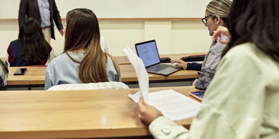 Ministerul Educației vine cu soluții  pentru combaterea hărțuirii în mediul academic