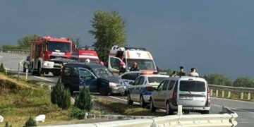 Un băiat de 19 ani din Finiș, autorul accidentului din zona Ștei, în urma căruia o femeie și un adolescent de 16 ani au ajuns la spital