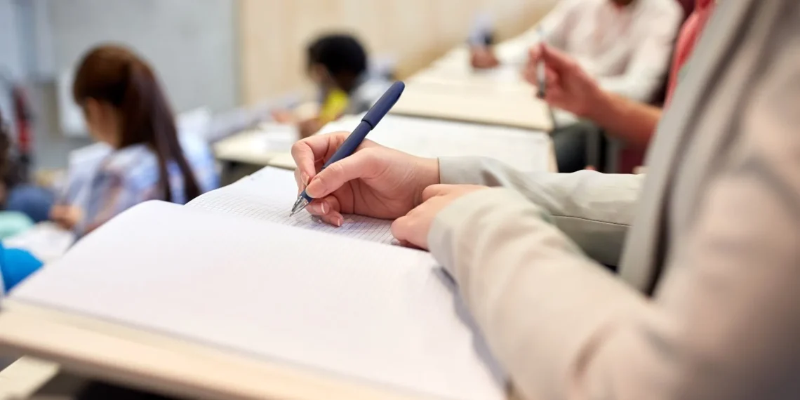 Bursă de studii pentru funcționarii publici