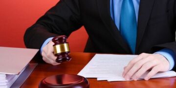 RIL: Prerogativa creditorului majoritar de desemnare a administratorului judiciar ori a lichidatorului judiciar poate fi exercitată cel mai târziu la data primei şedinţe a adunării creditorilor