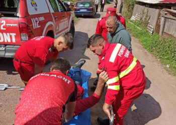 Un bărbat care a căzut in zona Cascadei Varciorog, accident teribil: fractură de coloană lombară, fractură de bazin, fractură de femur
