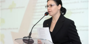 Șefa Registrului Comerțului, demisă de ministrul Justiției după ce mii de firme au fost blocate de noul sistem informatic