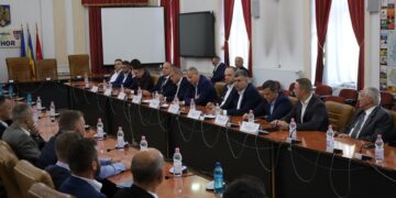 Ce garanții le-a dat premierul Ciolacu oamenilor de afaceri din Bihor. Liderul PSD: Mi-am notat cu atenție problemele ridicate azi…