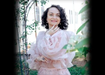 O iubită profesoară de la CN Octavian Goga Marghita începe anul școlar la catedra din Ceruri. Cristina Dutkas realizase un studiu despre efectul tehnicilor mindfulness aplicate la clasă pentru a diminua  stresul elevilor