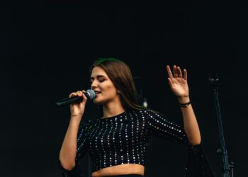 Legendara trupa Gipsy Kings, concert alături de castigatorul Grammy, Diego Bailardo, la Băile Felix. Vedeta locală, Christina Pantea, alături de staruri