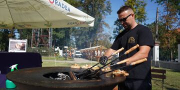 GALERIE. Cici de Bihor, loaste cu curechi, zama de selata la ”Gusturi și tradiții de Bihor”