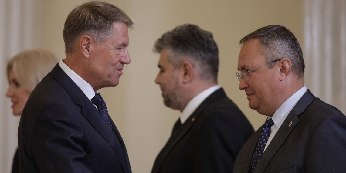 Liberalii vor sa schimbe legea pentru a-l face senator pe Președintele Iohanis