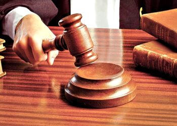 CCR: instanța sesizată de creditor poate impune penalități debitorului când obligația nu este evaluabilă în bani până la executarea obligației prevăzute în titlul executoriu