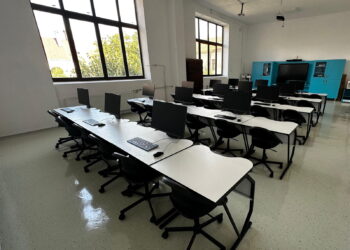 Revoluție digitală la Colegiul Național „Samuil Vulcan” Beiuș.Au inaugurat 2 SmartLab-uri