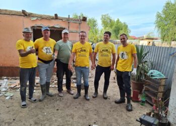 „George Simion este îngerul nostru: AUR sprijină familiile afectate de inundațiile din județul Galați”