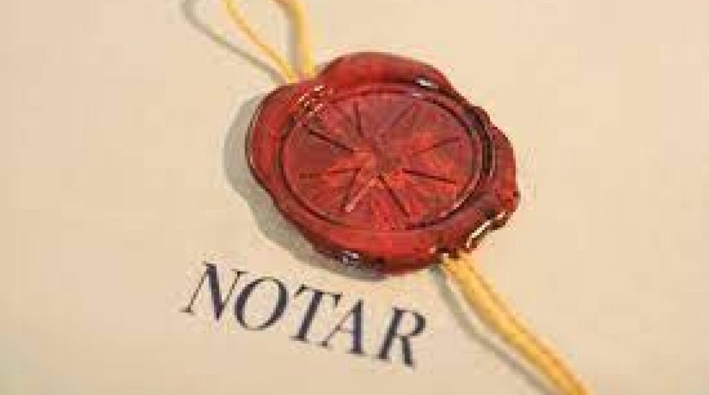 Notarul Lucia Ochiș trimisă în judecată pentru abuz în serviciu și fals intelectual în dosarul sucesiunii după moartea suspectă a expertului auto Alexandru Lökösházy