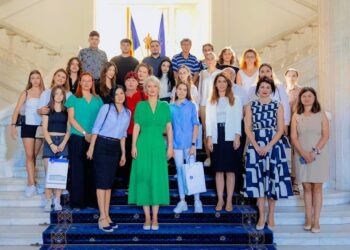 Orădeanul Urdea Călin Nicolae de la Liceul Ortodox „Episcop Roman Ciorogariu, premiat la concursul de creație grafică „Educația juridică” 2024