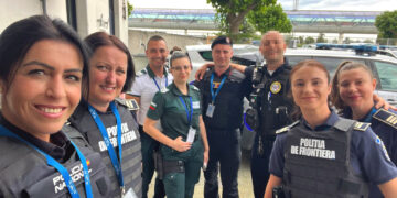 Agentul șef adjunct de poliție Camelia Rusu din cadrul Aeroportului Oradea, șefa contingenului aflat două luni în misiune pe Aeroportul Orly din Paris