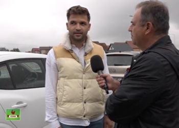 Andrei Tăut, tânărul de 33 de ani, care produce la Haieu singurul triciclu electric omologat în Europa. Printre utilizatori: fostul prefect Dumitru Tiplea