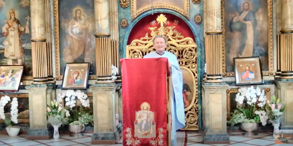 Un om-lumina, preotul vicar al Bisericii cu Luna, Augustin Lucian, a plecat în Vesnicie