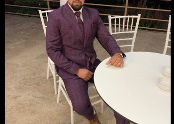 Protest în PRM Bihor: „Eu Alexandru Berar, președintele filialei, împreună cu simpatizanții si membrii activi (colegii), dorim să ne retragem din funcțiile deținute sau chiar din postura de membrii PRM…Partidul va rămâne o fosilă importantă in muzeul uitării !”