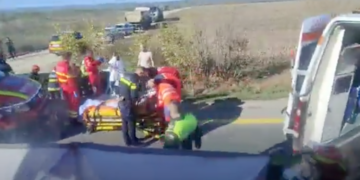 Un bărbat a murit în urma accidentului de ieri de la Sacadat când o mașină s-a izbit de un cap de pod
