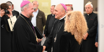 „NOAPTEA ARESTĂRILOR” 2024 LA ORADEA ȘI SATU-MARE: 76 DE ANI DE LA SCOATEREA ÎN AFARA LEGII A BISERICII GRECO-CATOLICE DIN ROMÂNIA