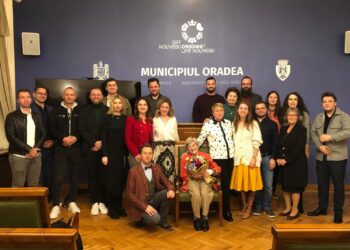 Educație cetățenească: aniversare la Primăria Municipiului Oradea