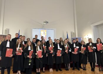 16 avocați stagiari au depus jurământul în fața Consiliului Baroului Bihor