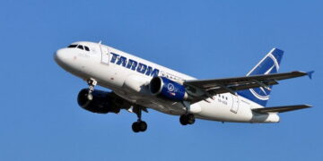 TAROM desființează și agenția de bilete din Oradea.Vinde patru aeronave Airbus A318-111