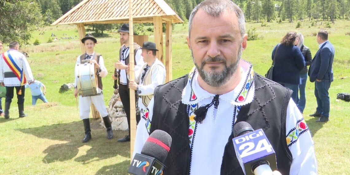 Interviu cu Alin Moș, director Parcul Apuseni: „Pierderea identității comunității locale e începutul sfârșitului” (sursa: dinpadure.ro)