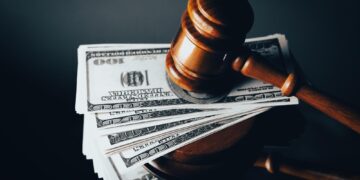 Modalitatea de soluționare a cererii de acordare a cheltuielilor de judecată în cazul respingerii apelurilor declarate de către părți | Practică neunitară