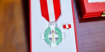 Doua scoli din Bihor, decorate de Președintele Romaniei