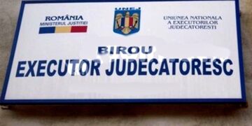 Fost executor judecatoresc, trimis in judecata pentru abuz in serviciu si delapidare, condamnat la 3 ani de inchisoare cu suspendare sub supraveghere