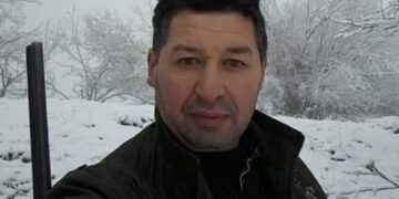 Filmul accidentului de vânătoare în urma căruia un pădurar din Remetea a murit:”Victima a fost lăsată în agonie aproximativ 1 oră…Gravitatea accidentului de vânătoare, (victima avea o plagă împușcată la nivelul frunții, respira și mișca, însă era inconștientă) a stârnit panică printre participanți…Inculpații au decis să ascundă urmele infracţiunilor de braconaj, punând mai presus decât viaţa victimei, interesul personal…”