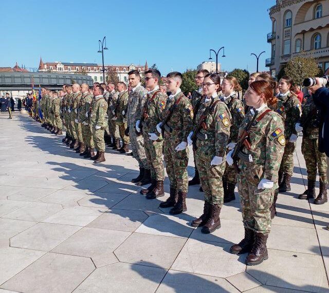 Medicii militari pregătiți la Oradea, care in vremuri de război, vor face parte din prima linie, au depus jurământul