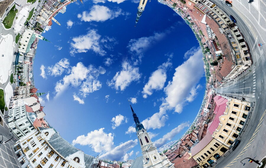 Lansarea concursului „Oradea mea – Obiecte de artă din materiale reciclate”