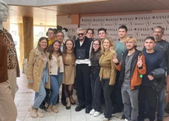 Studenții orădeni, lecție de stil cu Botezatu la furnizorul Casei Regale Suedeze din Oradea
