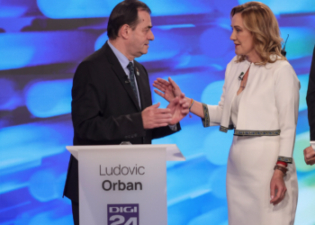 Prima retragere din cursa pentru Cotroceni